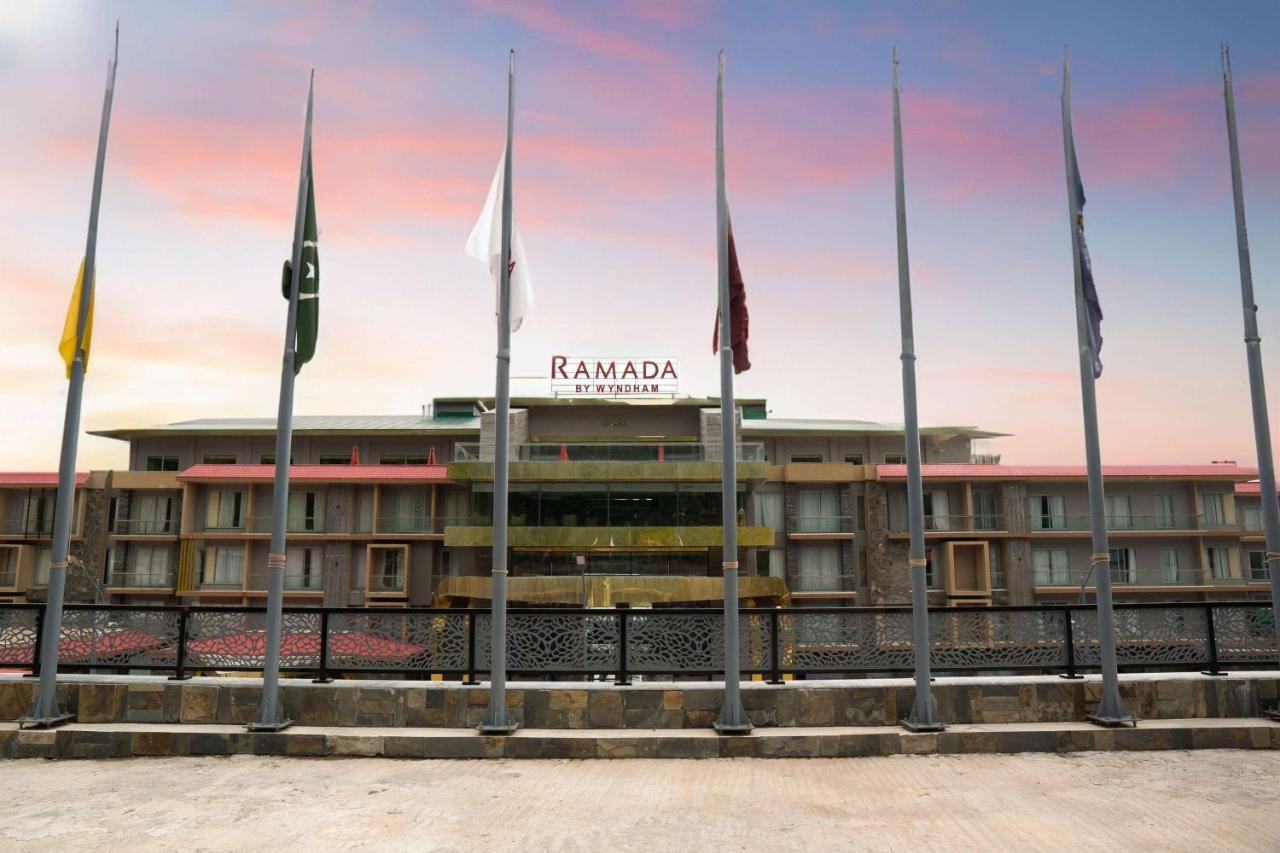 Ramada By Wyndham Murree Lower Topa Resort ภายนอก รูปภาพ